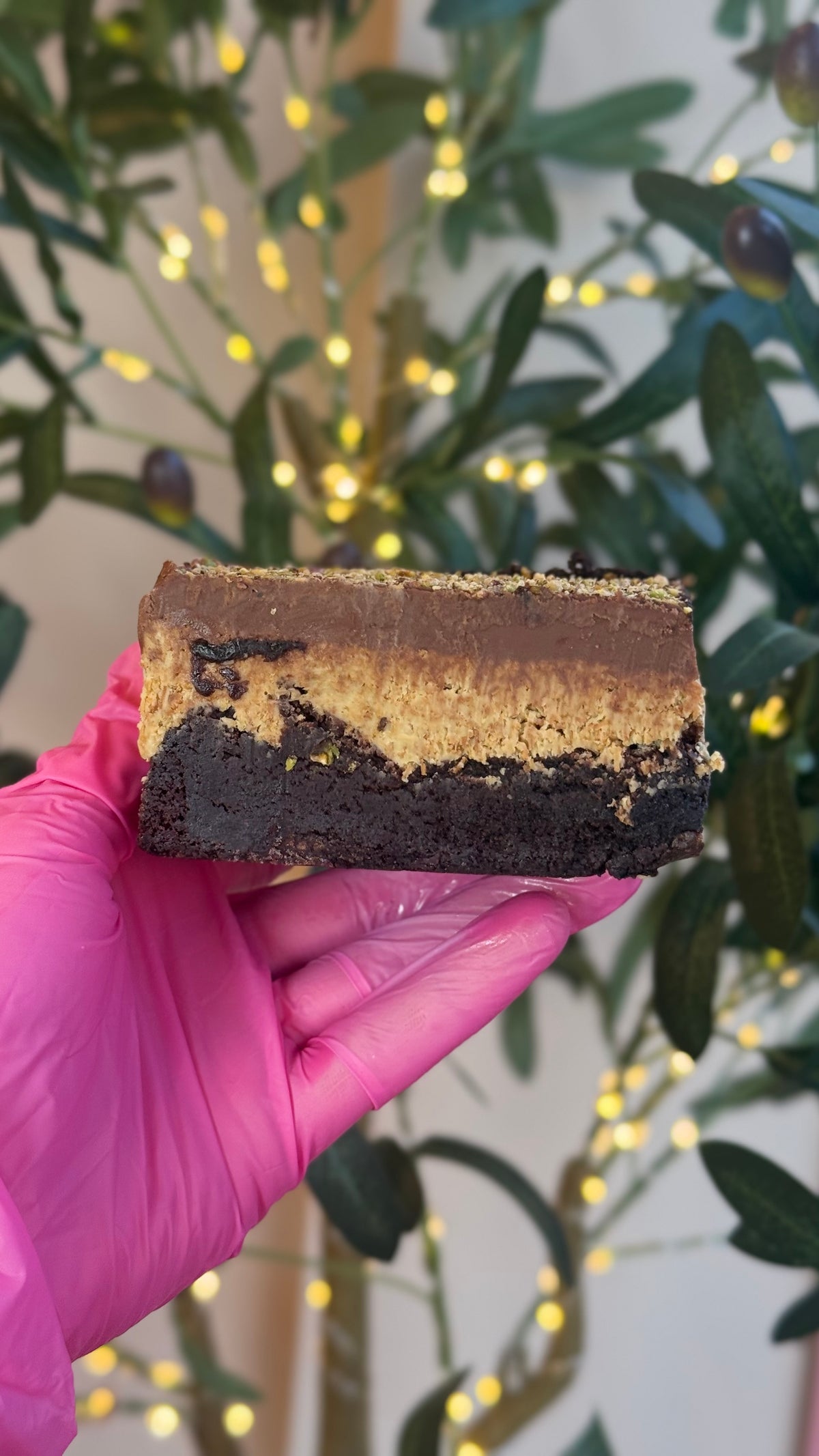 Close-up photograph of a Dubai chocolate brownie at Bonnies Glamour Bakes